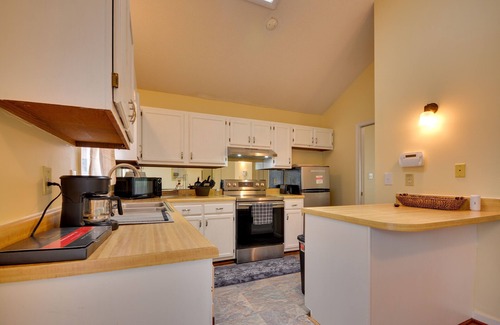 Greensboro Casa | Pet-Friendly Charming Cozy Greensboro Gem 3 Bedroom Home by RedAwning