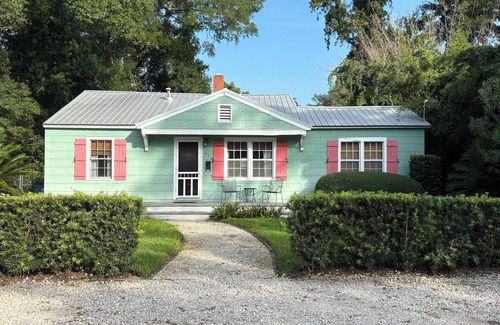 Kings Terrace Casa | Se aceptan mascotas Cottage con gran patio cercado!
