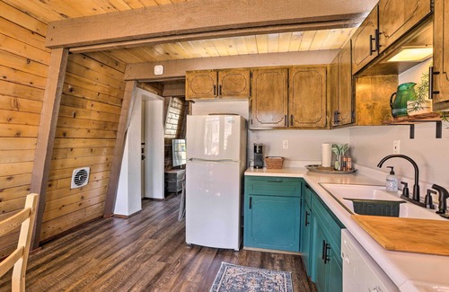 Big Bear Lake Cabaña | Pet-Friendly Cottage, Walk From Big Bear Village!
