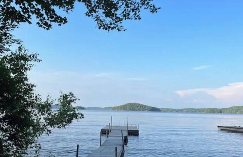 Port Sydney Cabaña | Pet friendly Cottage on Mary Lake - must see
