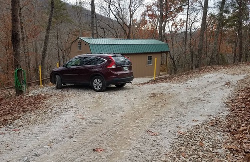 Pikeville Cabaña | Pet friendly cottage on 17 acre Lake front property with dock and kayak access