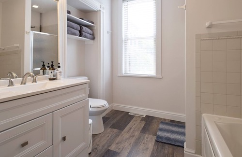 South Side Flats Casa | Pet Friendly Crash Pad off Carson