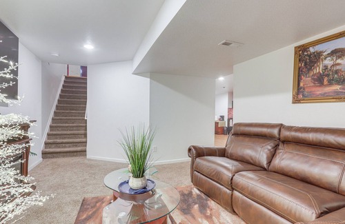 Green Valley Ranch Apartamento | Pet-Friendly Denver Vacation Rental Near Airport!