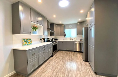 Santa Ynez Casa | Pet friendly duplex apartment in downtown Santa Ynez!