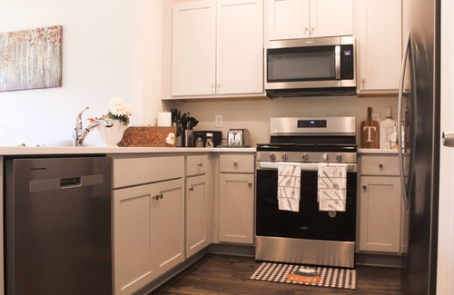 Sicklerville Casa | AirHome,NJ , 3Bedrooms,2.5 Bathroom,6+Guest ,5beds