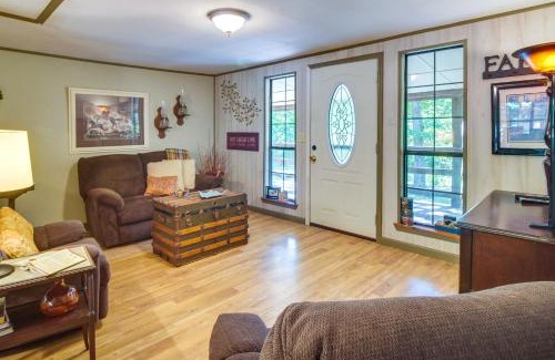 Elkins Casa | Pet-Friendly Elkins Vacation Rental with Decks!