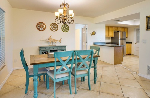 Englewood South Cabaña | Pet-friendly Englewood Home - 4 Mi to Beach!
