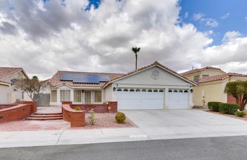 North Las Vegas Casa | Pet-Friendly Escape with Grill, 11 Mi to Strip!