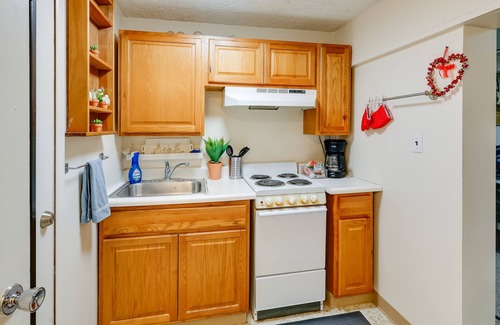 Fairbanks Apartamento | Pet-Friendly Fairbanks Studio w/ Fenced-In Yard!