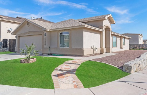 Northeast El Paso Casa | Pet-friendly + Family Friendly + by Fort Bliss!