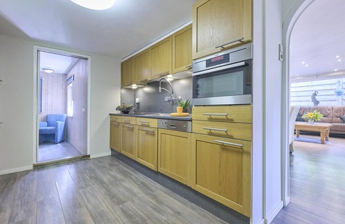 Langstraat Casa | Pet-friendly family home in a park