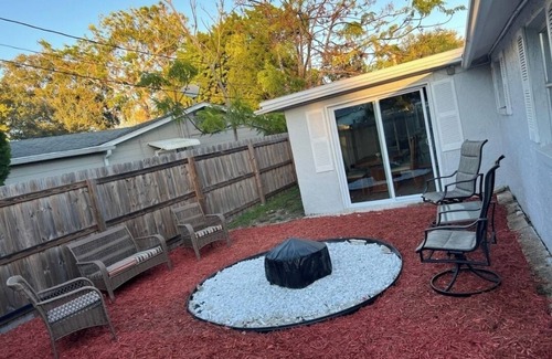 Bayonet Point Casa | Pet Friendly Family Home With all Loved Appliances.