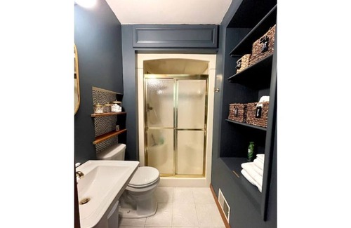 Rockwood Otro | Pet-Friendly Farmhouse in Laurel Hill State Park