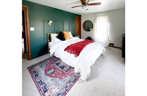 Rockwood Otro | Pet-Friendly Farmhouse in Laurel Hill State Park