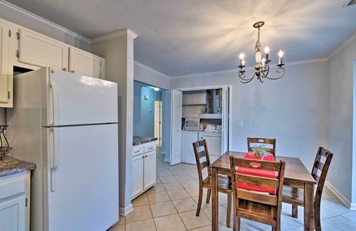 Fayetteville Casa | Pet-Friendly Fayetteville Escape w/ Grill!