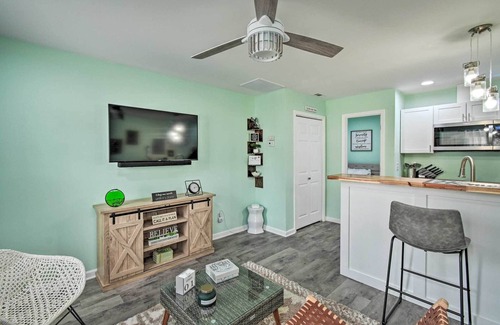 Fayetteville Cabaña | Pet-Friendly Fayetteville Vacation Rental!
