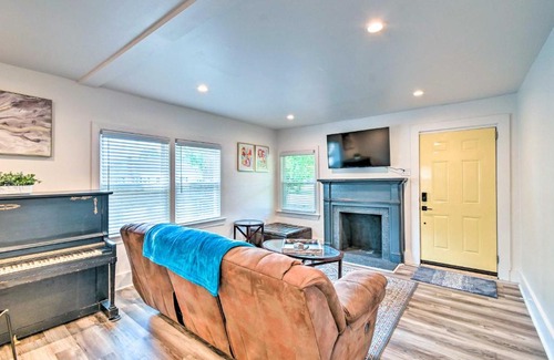Terry Sanford Casa | Pet-Friendly Fayetteville Home with Fenced Yard