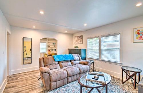 Terry Sanford Casa | Pet-Friendly Fayetteville Home with Fenced Yard