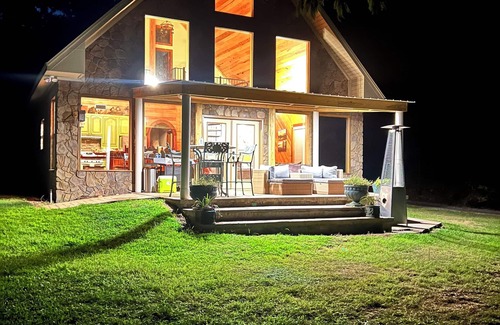 Deatsville Cabina | Pet Friendly+Fee