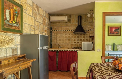 Roccastrada Villa | Finca Flores con vistas a la montaña, piscina compartida y Wi-Fi; mascotas permitidas