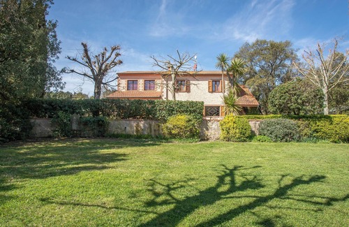 Roccastrada Villa | Finca Lucente con vistas a la montaña, piscina, jardín y Wi-Fi: admite mascotas