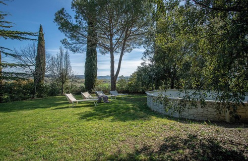 Roccastrada Villa | Finca Lucente con vistas a la montaña, piscina, jardín y Wi-Fi: admite mascotas