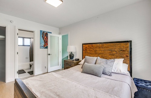 Central Oakland Park Apartamento | Pet-Friendly Florida Abode w/ Patio, Near Beaches!