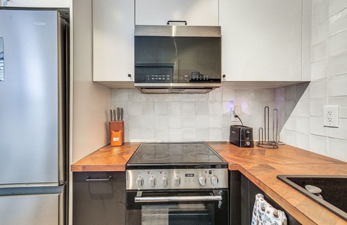 Central Oakland Park Apartamento | Pet-Friendly Florida Abode w/ Patio, Near Beaches!