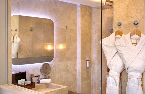 Les Sablettes Casa | Pet-friendly Hotel: Premium Spa, Swimming Pools @ Sablettes Beach