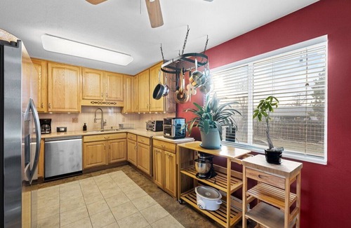 Westminster Casa | Pet Friendly Furnished Home w/Hot Tub, BBQ, Patio. 2 Bed, 1 Bath, 1 Sleeper Sofa