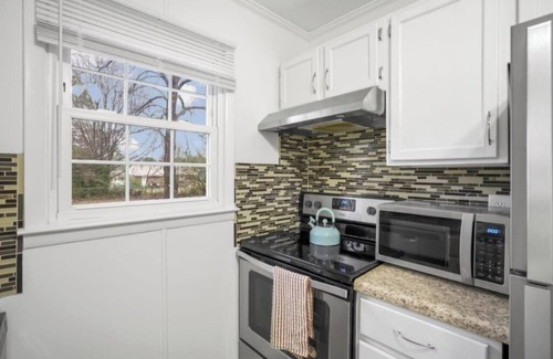 Westover Casa | Pet Friendly, Game Room, Climbing Wall, King Bed