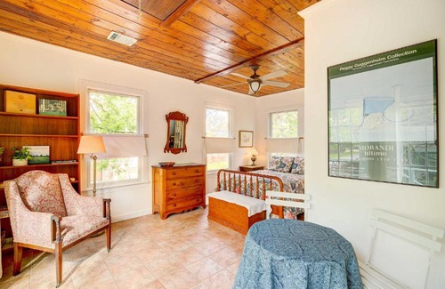 Woodland Heights Apartamento | Pet-Friendly Garden Studio in Woodland Heights!