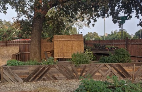 Southeastern Sacramento Apartamento | Pet-Friendly Garden Oasis