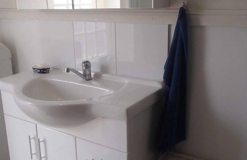 Kuttabul Apartamento | Open-plan living, ground level of two-storey house with sugar cane & rural views