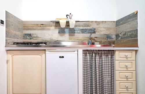 Leporano Casa | Pet-Friendly Holiday Home "A casa di Pietro Tre" with Sea View, Garden & Wi-Fi