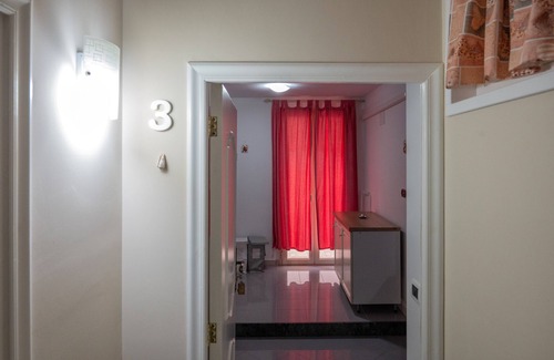 Leporano Casa | Pet-Friendly Holiday Home "A casa di Pietro Tre" with Sea View, Garden & Wi-Fi
