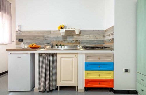 Leporano Casa | Pet-Friendly Holiday Home "A casa di Pietro Due" with Sea View, Garden & Wi-Fi