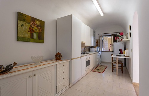 Marsala Casa | Casa de vacaciones "Nonna Tuzza" que admite mascotas, cerca del mar, con terraza y Wi-Fi