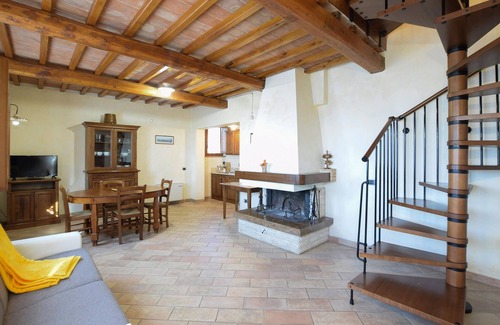 Magione Casa | Casa que admite mascotas en Montebuono