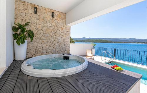 Klek Casa | Pet Friendly Home In Klek With Kitchen