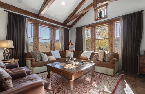 Tuhaye Casa | Pet friendly home in Tuhaye, luxury home office, private hot tub, fire table