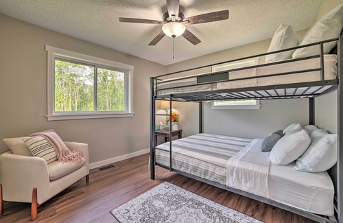 Johannesburg Casa | Pet-Friendly Home w/ Hot Tub in Northern Michigan!