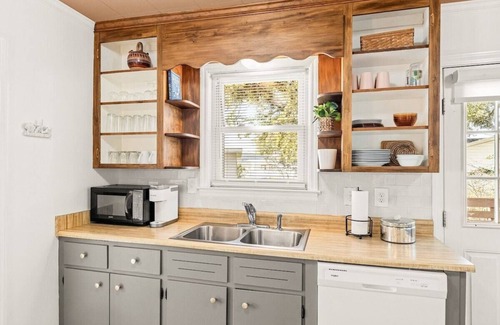 Morehead City Casa | Pet Friendly Home Close to Bogue Sound - Fenced Yard - Morehead City