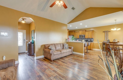 Moundville Casa | Pet-Friendly Home w/ Fenced Backyard in Moundville