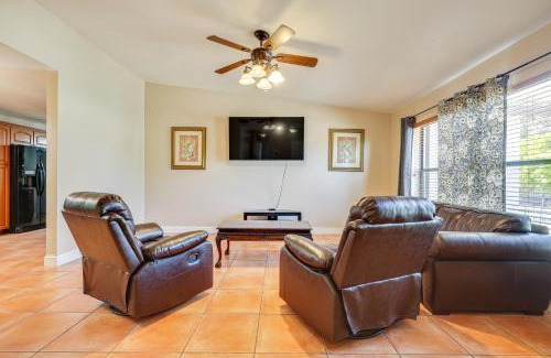 Palmetto Estates Casa | Pet-Friendly Home with Yard about 3 Mi to Zoo Miami!