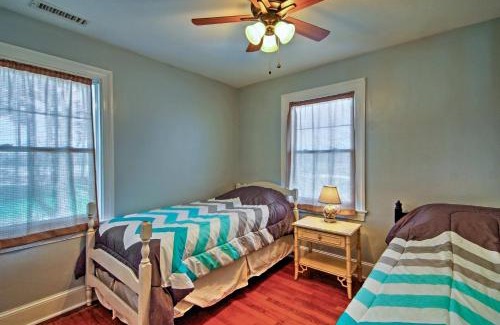 Cape Charles Casa | Pet-Friendly Home with Gazebo Minutes to Beach!