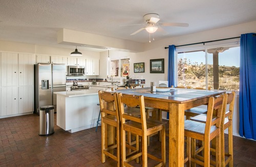 Placitas Casa | Pet-friendly house 35 minutes from ABQ airport; 45 minutes to Santa Fe; Artsy