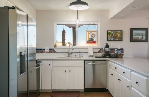 Placitas Casa | Pet-friendly house 35 minutes from ABQ airport; 45 minutes to Santa Fe; Artsy