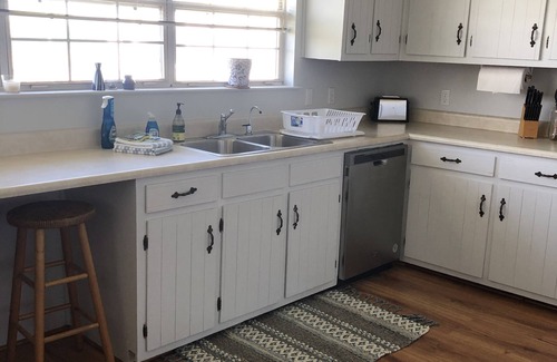 Alabama Gulf Coast Casa | Pet Friendly house on Fish River, private pier with kayaks