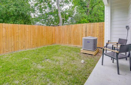 OST - South Union Casa | Pet-Friendly Houston Home with Patio 6 Mi to Dtwn!